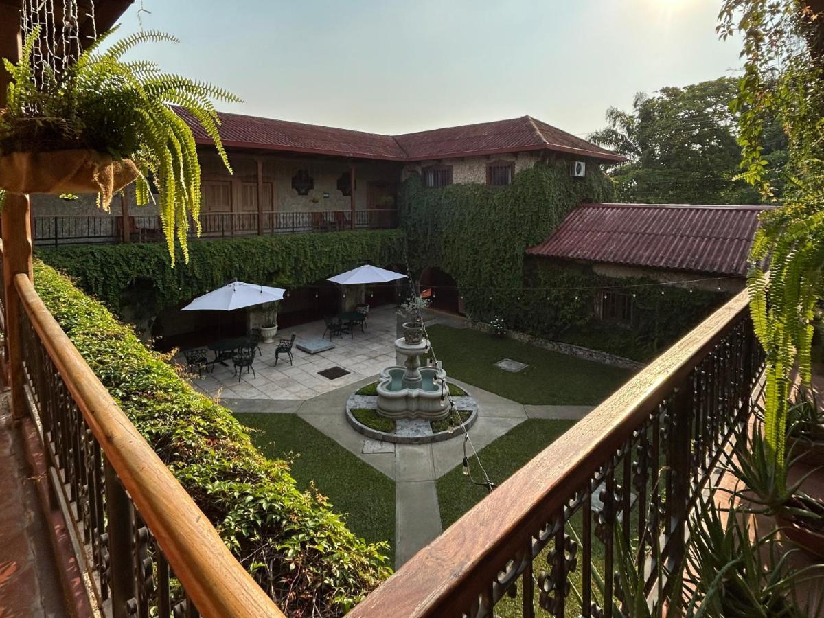 Hotel Del Patio Flores Exterior photo