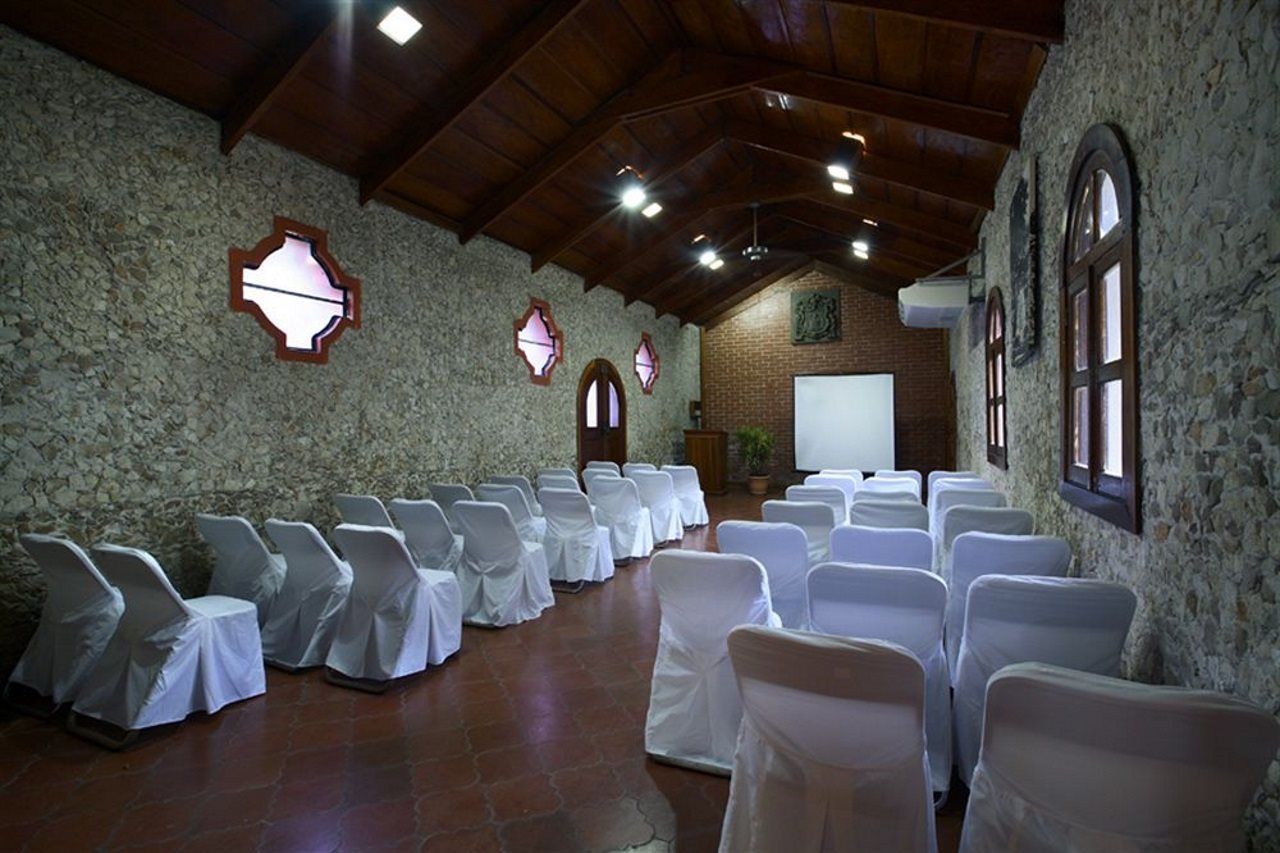 Hotel Del Patio Flores Exterior photo